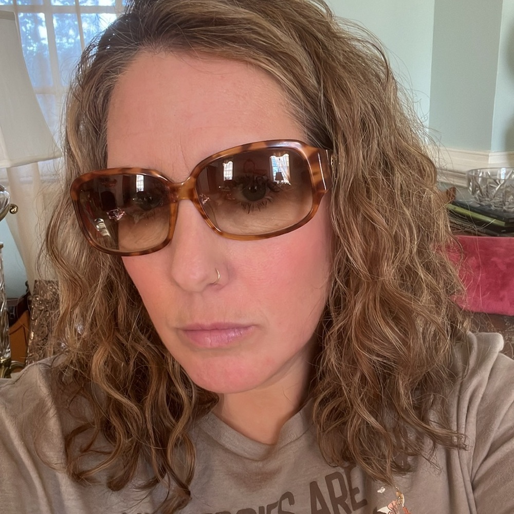 Genuine Coach Woman’s Sunglasses - Picture 8 of 8